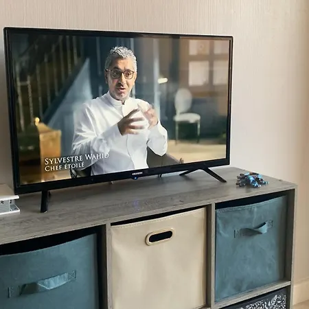 2 Pieces Vue Piscine Et A 2min